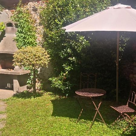Residenza Esse Villa Angera Bagian luar foto