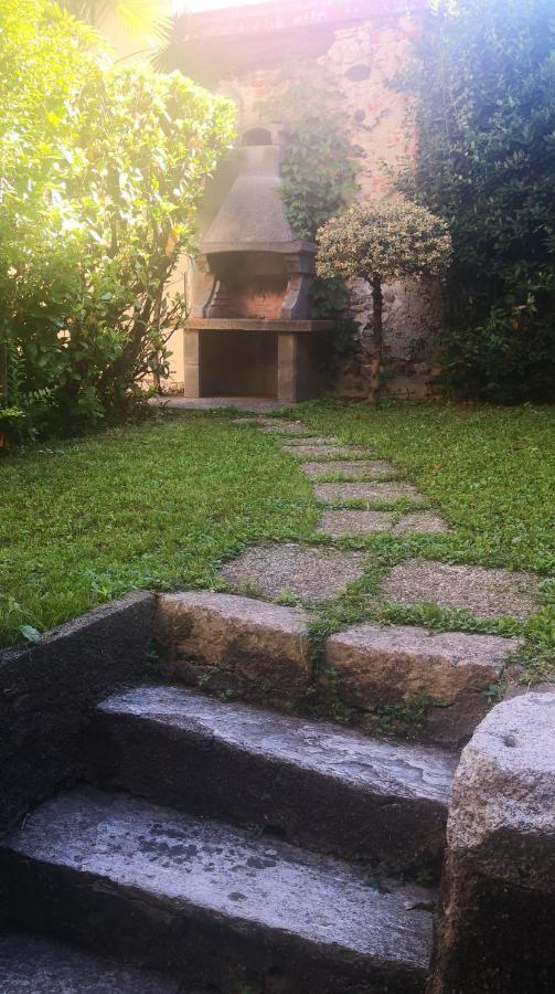 Residenza Esse Villa Angera Bagian luar foto