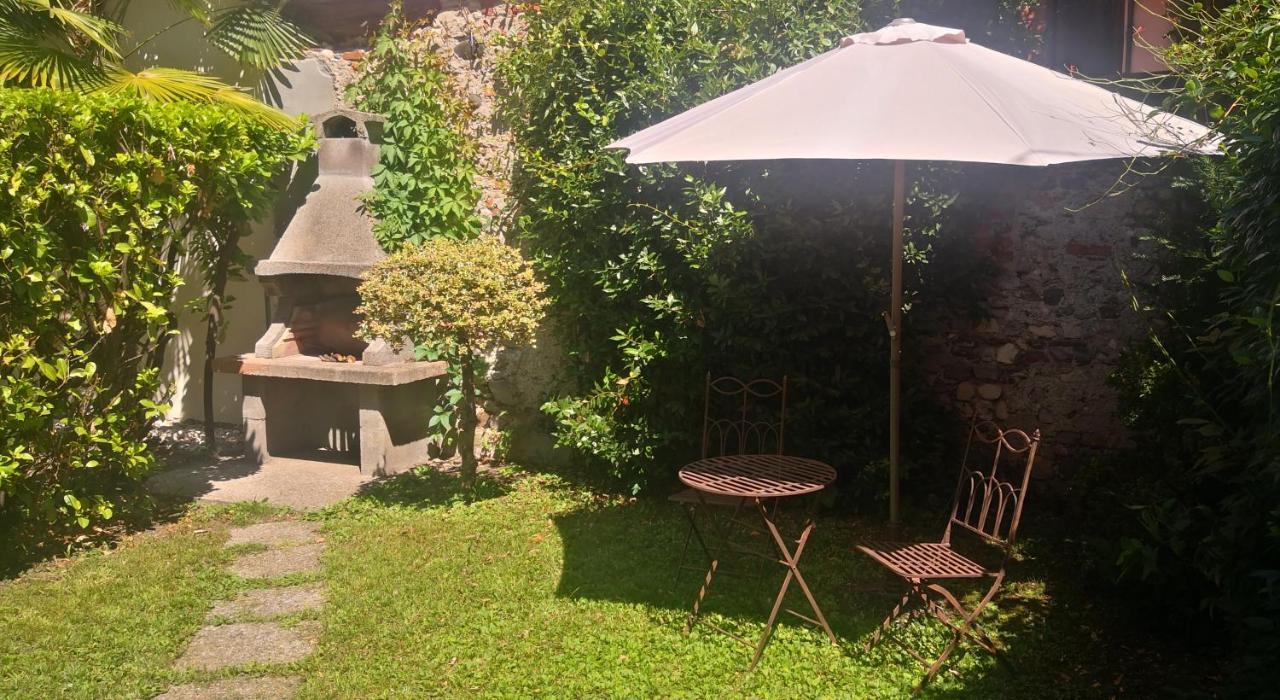 Residenza Esse Villa Angera Bagian luar foto