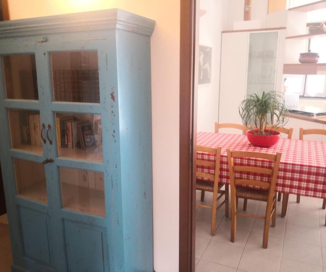 Residenza Esse Villa Angera Bagian luar foto