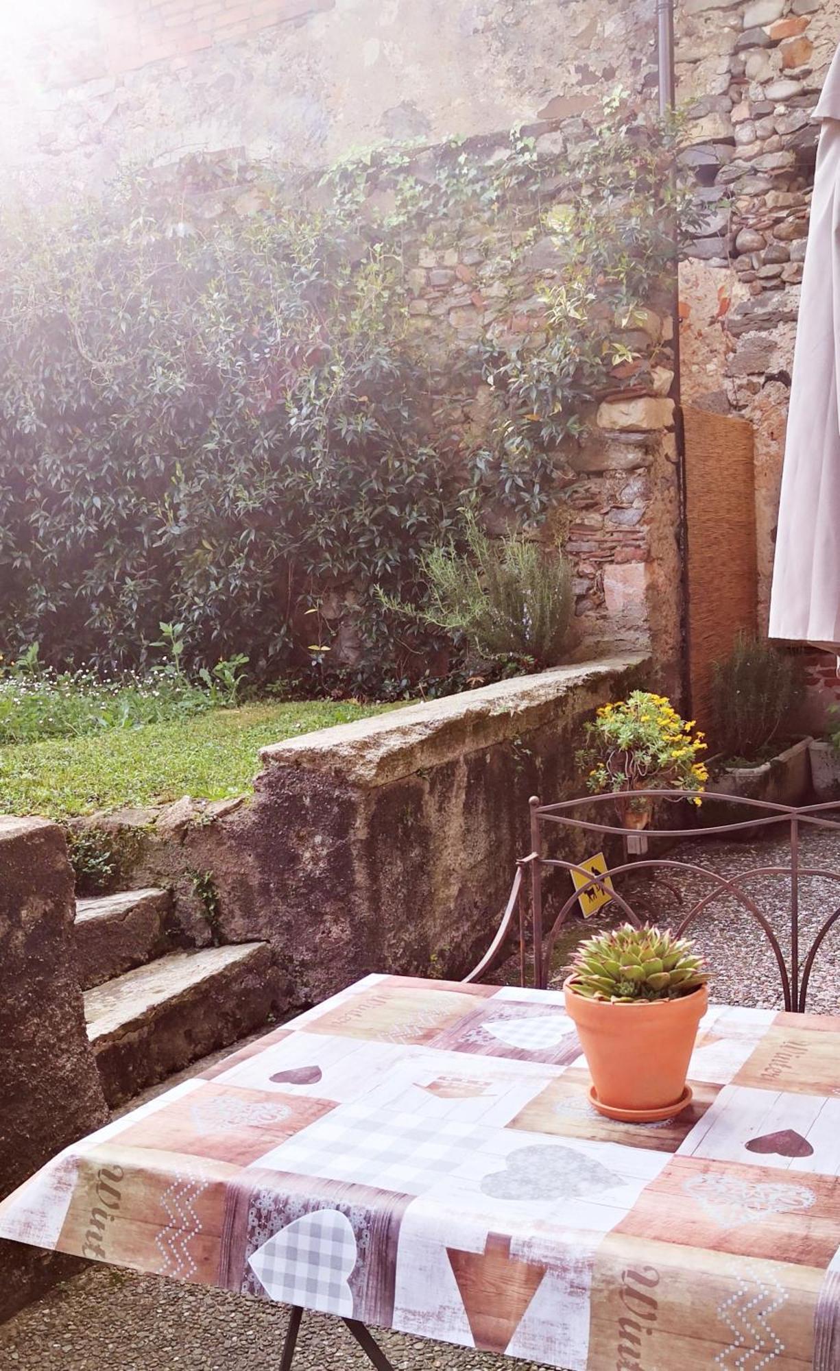 Residenza Esse Villa Angera Bagian luar foto