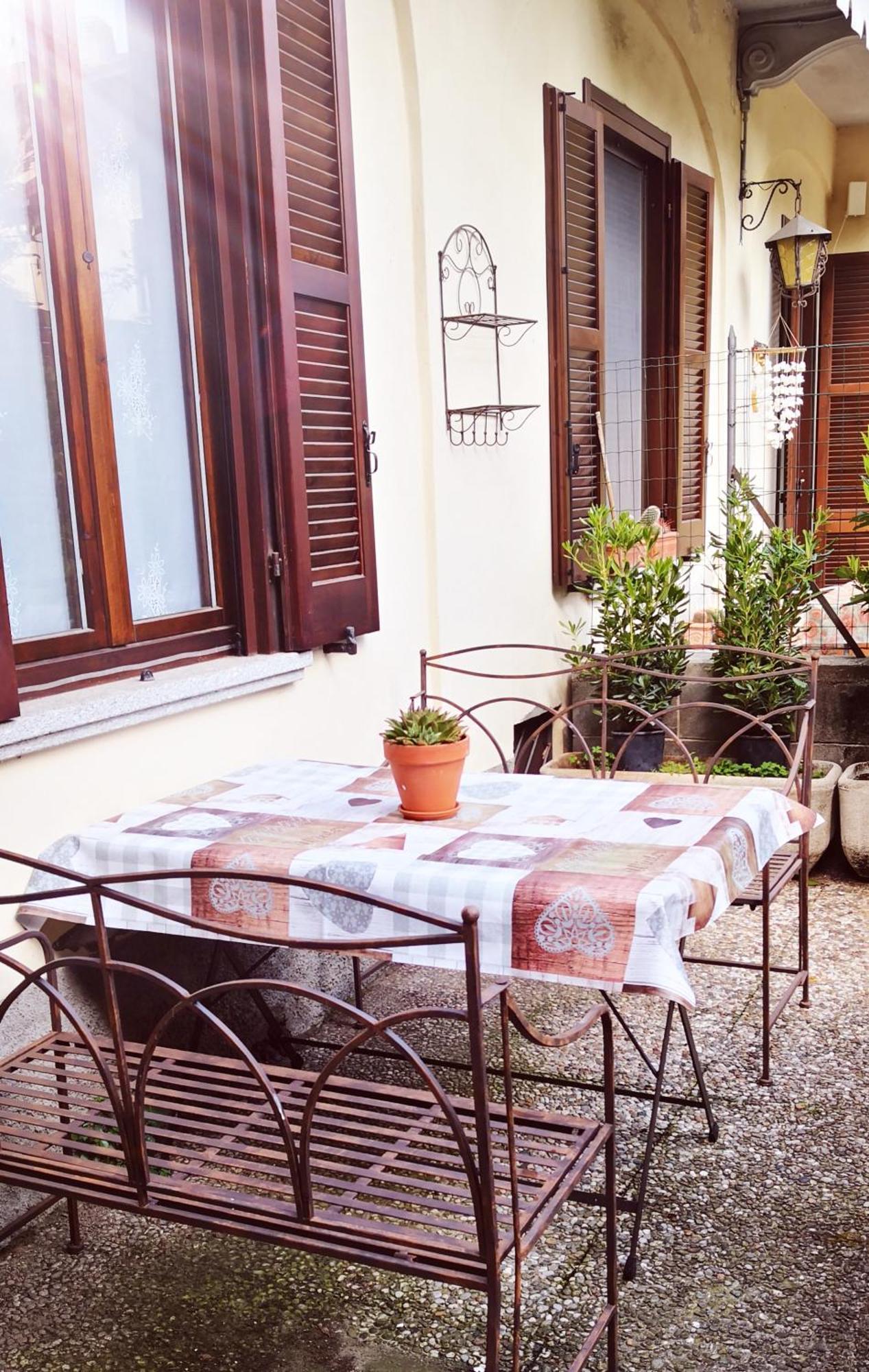 Residenza Esse Villa Angera Bagian luar foto